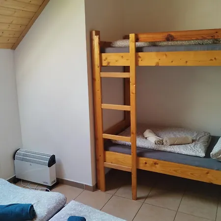 Apartman U Petra S Plazi *